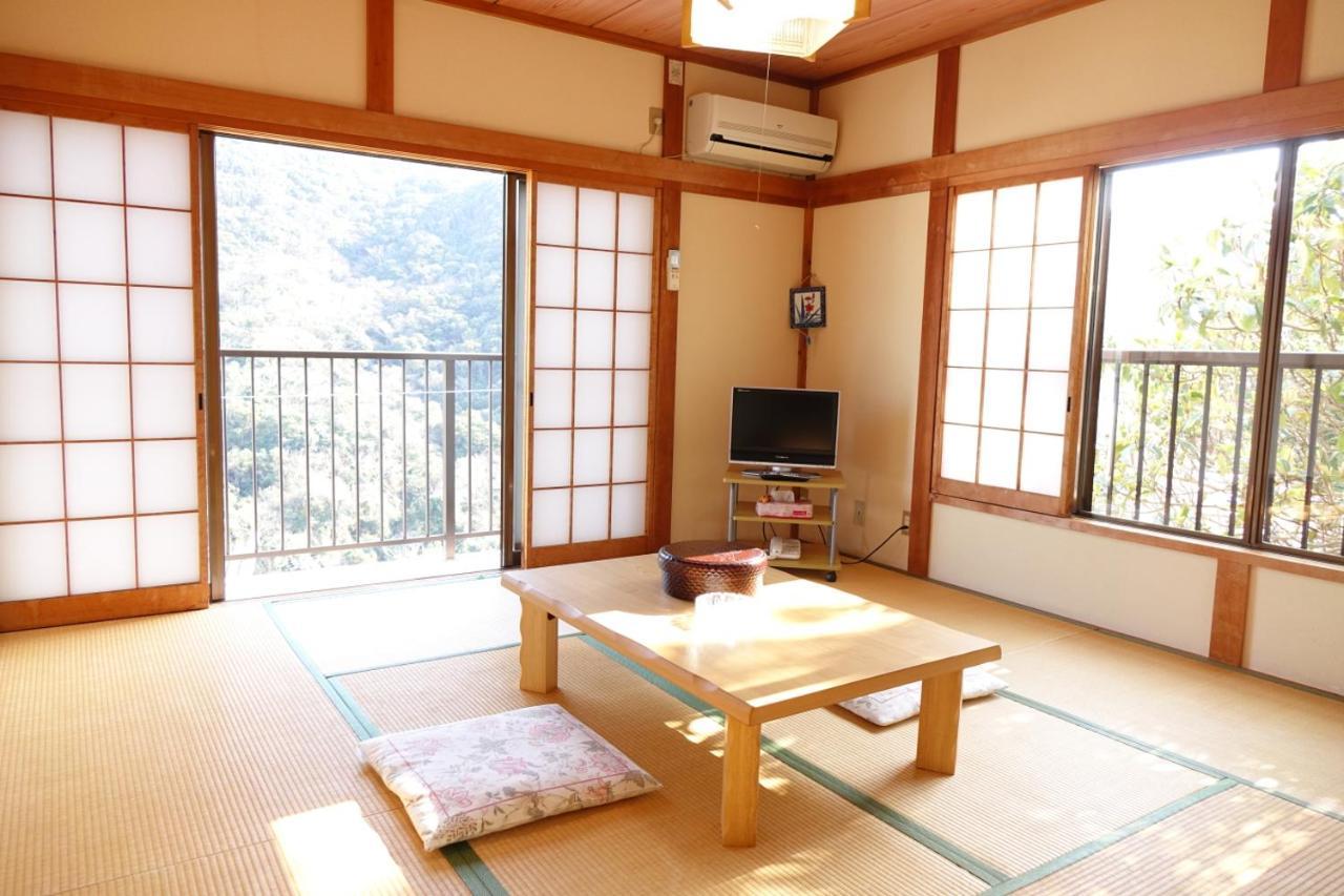 Hotel ペンション桜家 Shimoda  Esterno foto